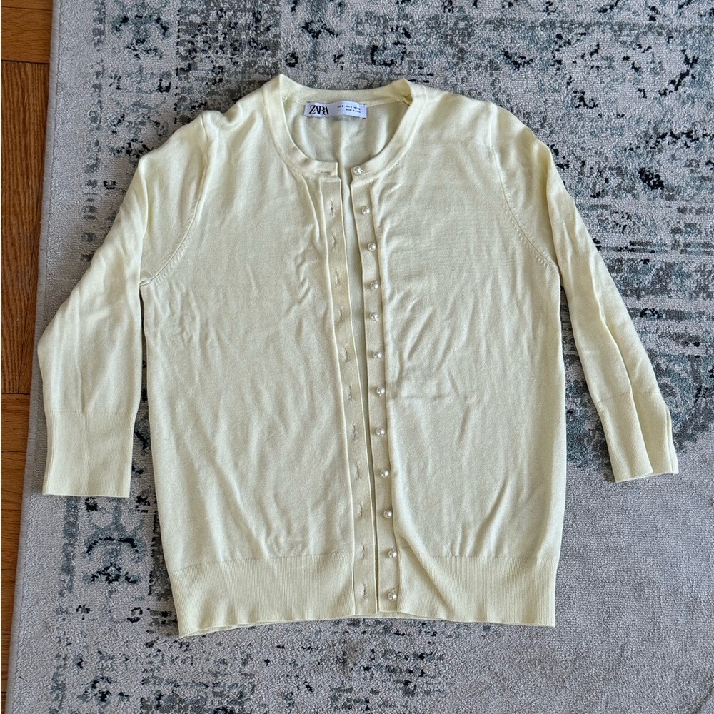 Zara Butter Yellow Cardigan with pearl buttons Size S